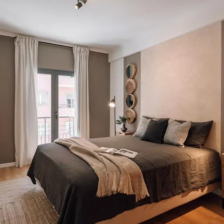 Anla - 2 Bedrooms And Parking In Arroios Lizbona