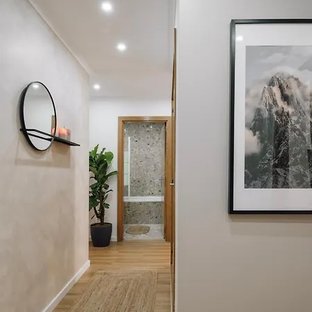 아파트 Anla - 2 Bedrooms And Parking In Arroios 리스본