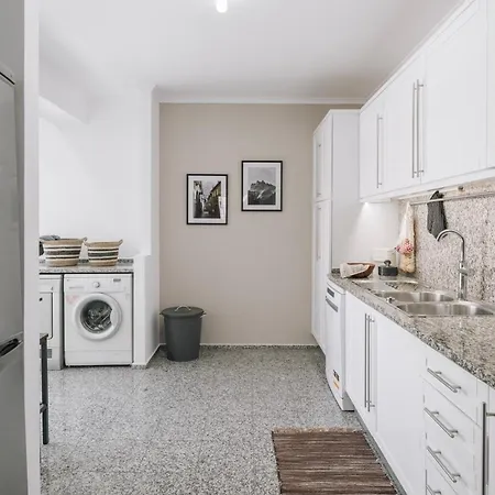 Anla - 2 Bedrooms And Parking In Arroios * 리스본