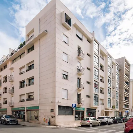 Anla - 2 Bedrooms And Parking In Arroios Apartamento *